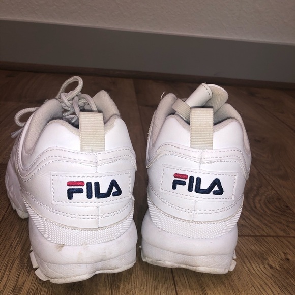 Filas - Picture 3 of 6